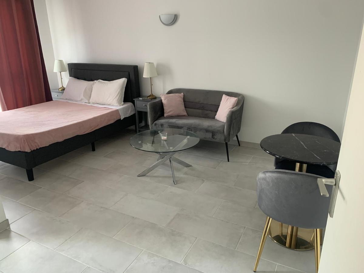 Cachan Paris Studio AMK à 15 min du jardin de Luxembourg en RER B Apartamento Exterior foto